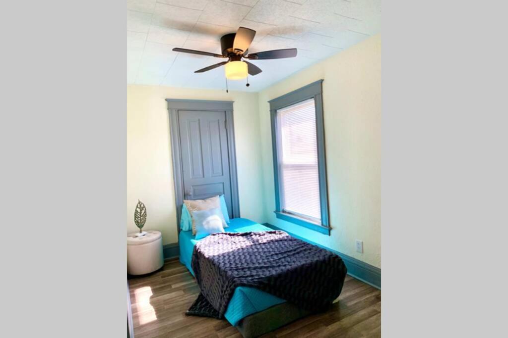 5Br Niagara Getaway Prime Location-Sleeps 10 Villa Niagara Falls Luaran gambar