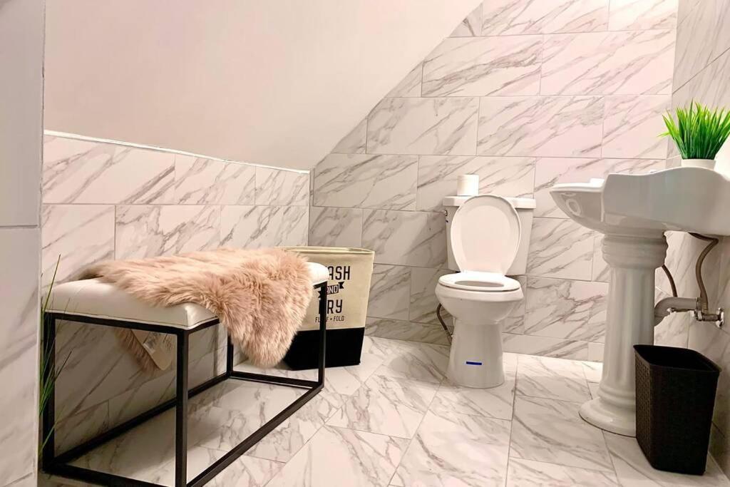 5Br Niagara Getaway Prime Location-Sleeps 10 Villa Niagara Falls Luaran gambar
